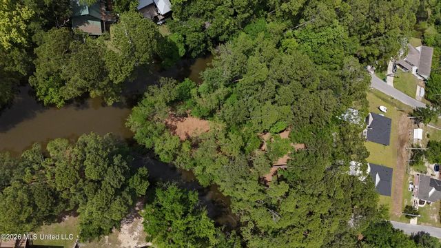 Honduras Drive, Gautier, MS 39553