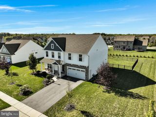 21 BAYBERRY ROAD, Carlisle, PA 17013