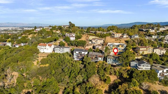 162 Coronado Avenue, San Carlos, CA 94070