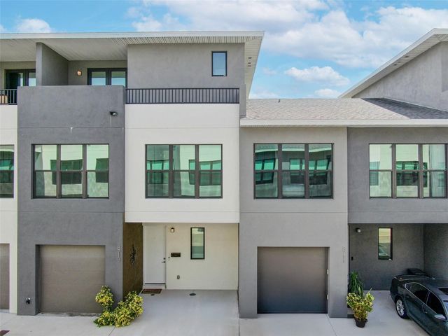 8713 PALM RANCHES PLACE, Tampa, FL 33614