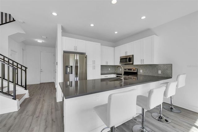 8713 PALM RANCHES PLACE, Tampa, FL 33614