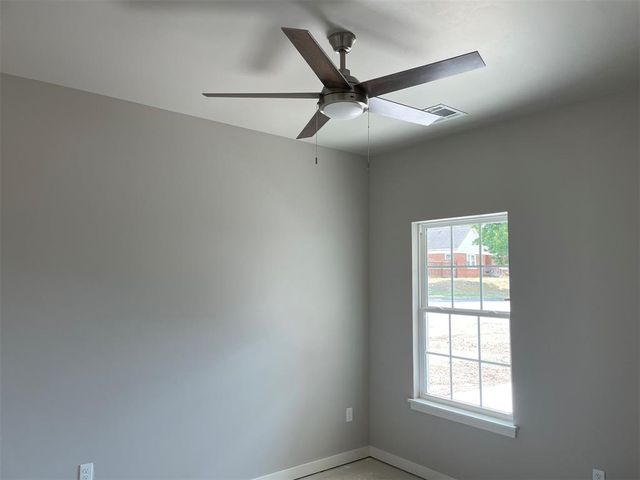 202 W Rosa Street, Shawnee, OK 74804