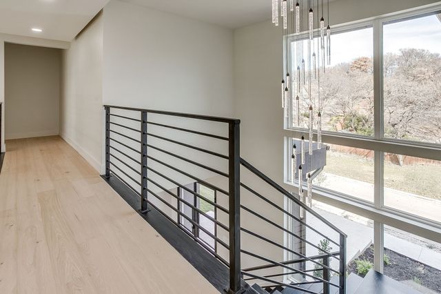 6301 Tiffany Oaks Lane, Arlington, TX 76016