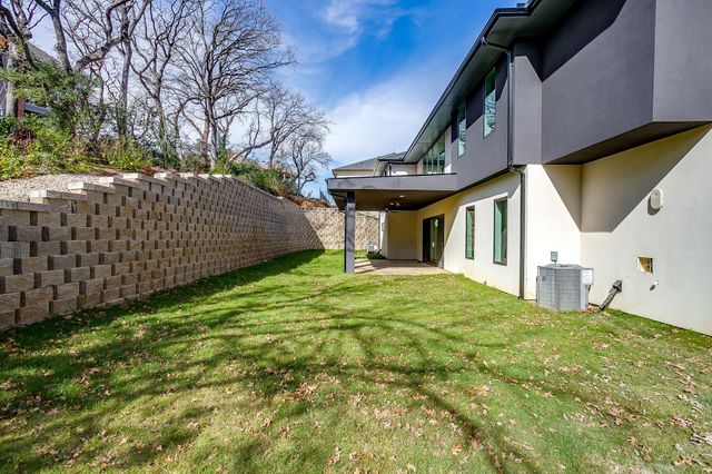 6301 Tiffany Oaks Lane, Arlington, TX 76016