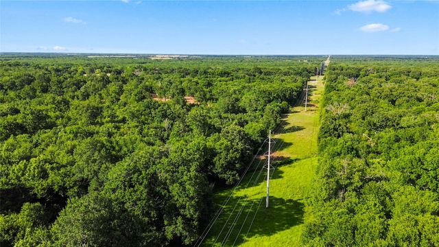 610 County Road 2040, Klondike, TX 75448