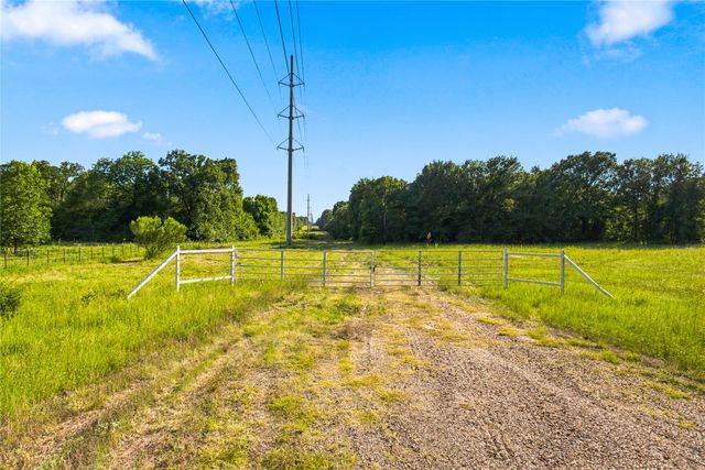 610 County Road 2040, Klondike, TX 75448