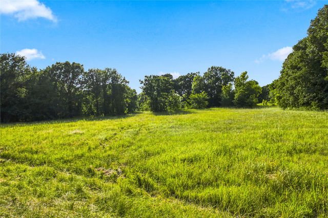 610 County Road 2040, Klondike, TX 75448