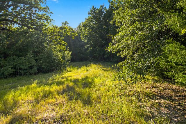 610 County Road 2040, Klondike, TX 75448