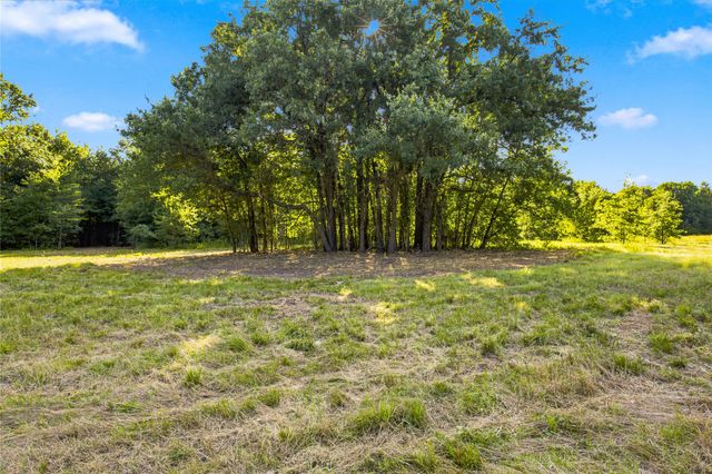 610 County Road 2040, Klondike, TX 75448