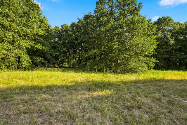 610 County Road 2040, Klondike, TX 75448