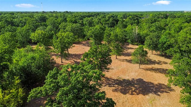610 County Road 2040, Klondike, TX 75448