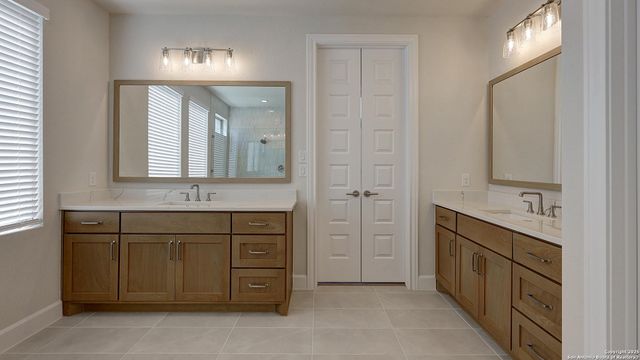 31 Enia Circle, San Antonio, TX 78257
