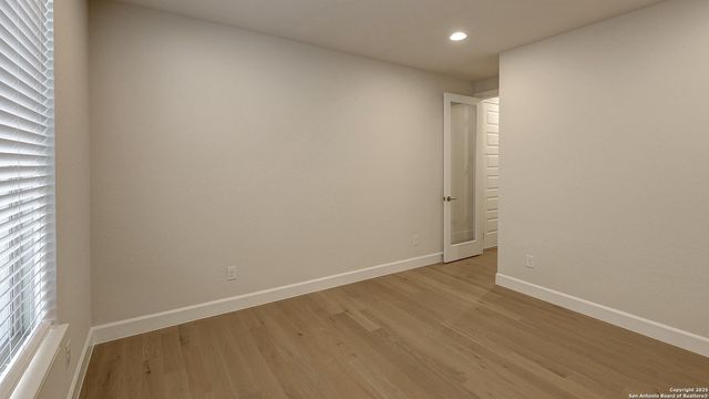 31 Enia Circle, San Antonio, TX 78257