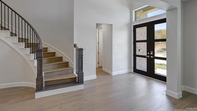 31 Enia Circle, San Antonio, TX 78257