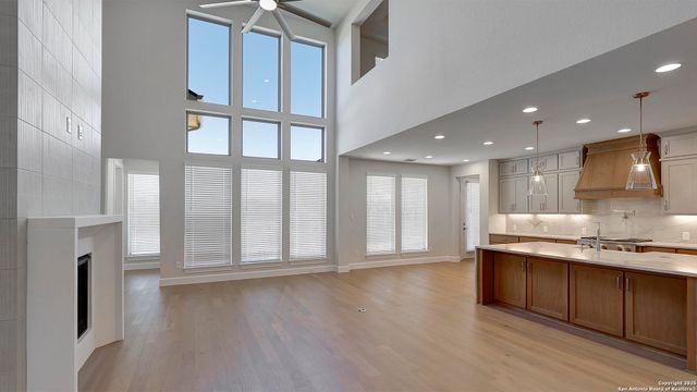 31 Enia Circle, San Antonio, TX 78257
