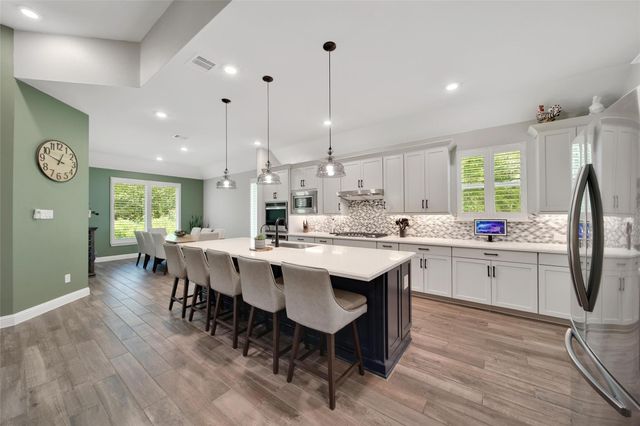 613 Blue Mockingbird Court, Magnolia, TX 77354