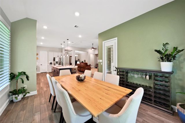 613 Blue Mockingbird Court, Magnolia, TX 77354