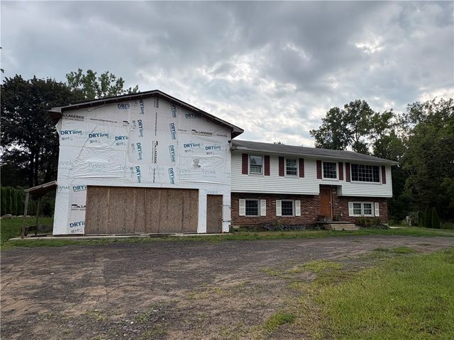 776 Lake Road, Ontario, NY 14519