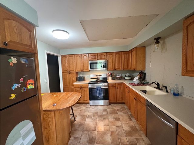 776 Lake Road, Ontario, NY 14519