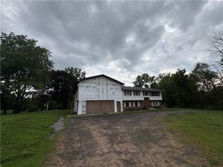 776 Lake Road, Ontario, NY 14519