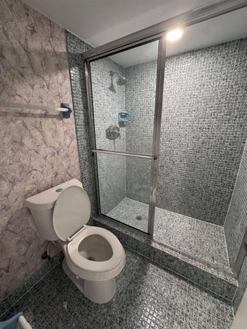 3850 Oaks Clubhouse Drive 403, Pompano Beach, FL 33069