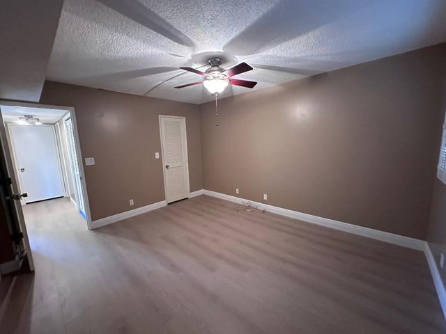 3850 Oaks Clubhouse Drive 403, Pompano Beach, FL 33069