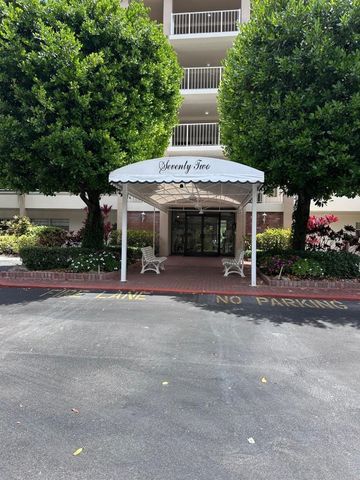 3850 Oaks Clubhouse Drive 403, Pompano Beach, FL 33069