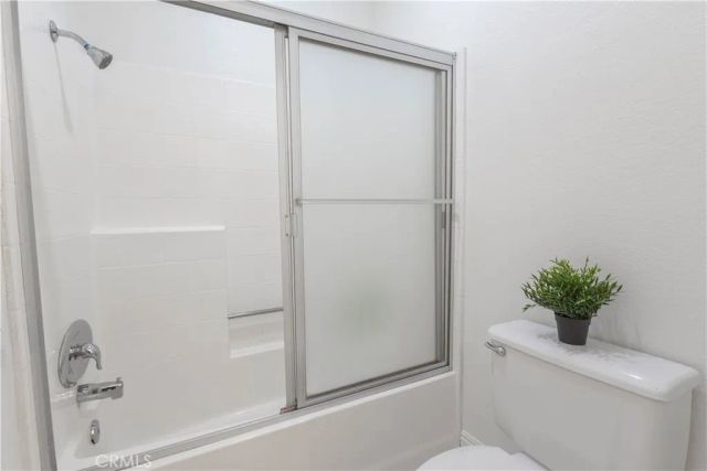 251 Gallery, Tustin, CA 92782