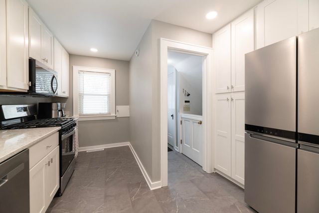 1216 Southern Avenue, Kalamazoo City, MI 49001