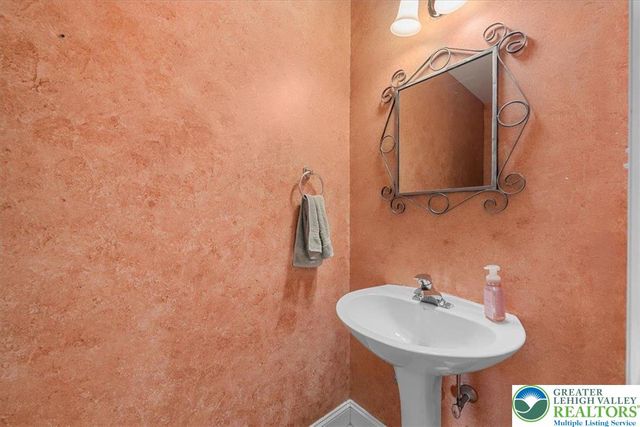 1409 Ravena Street, Bethlehem City, PA 18015