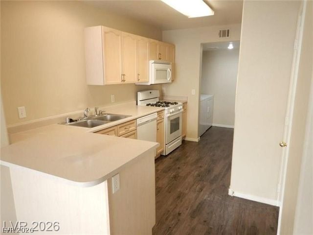 9624 Quick Draw Drive, Las Vegas, NV 89123