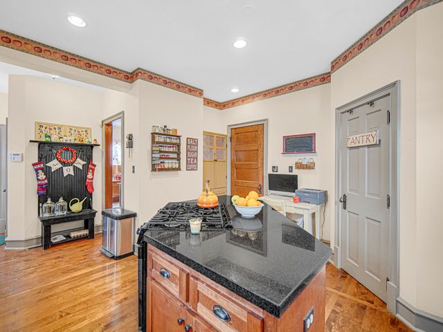 313 N Raynor Avenue, Joliet, IL 60435