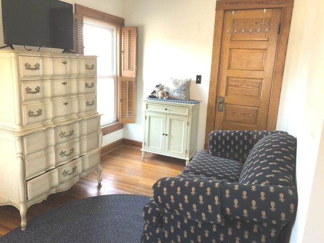 313 N Raynor Avenue, Joliet, IL 60435