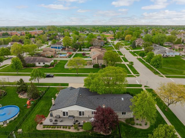 20455 S Grand Prairie Lane, Frankfort, IL 60423