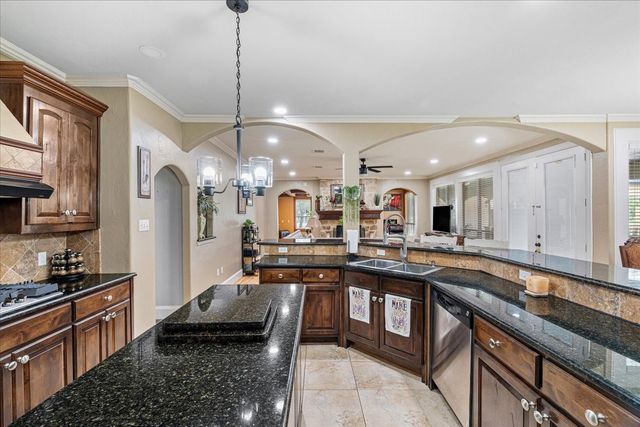 3795 Fm 66, Waxahachie, TX 75167