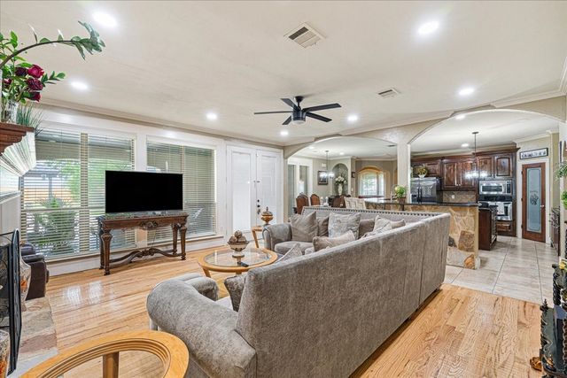 3795 Fm 66, Waxahachie, TX 75167
