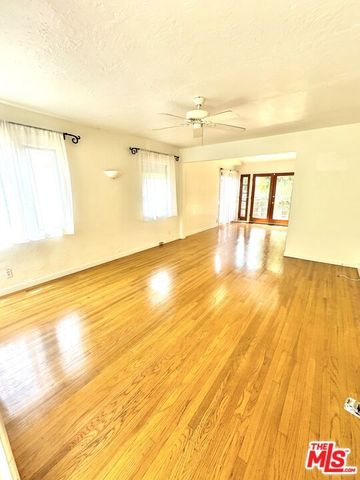 9012 Phyllis Avenue, West Hollywood, CA 90069