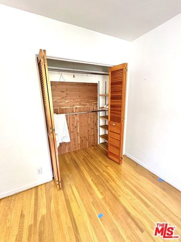 9012 Phyllis Avenue, West Hollywood, CA 90069