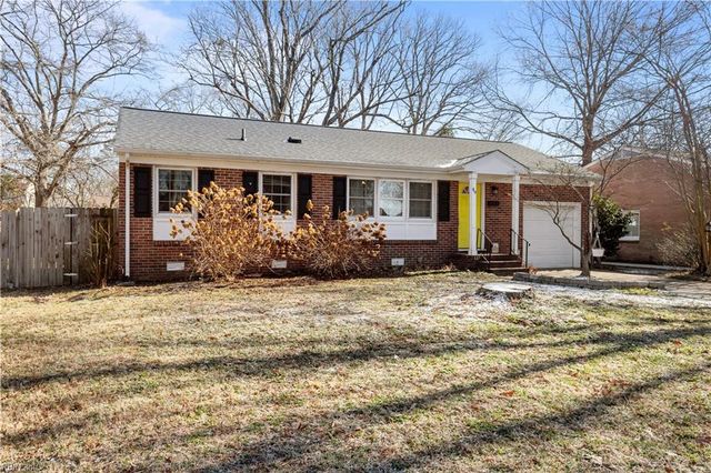 49 Madrid DR, Hampton, VA 23669