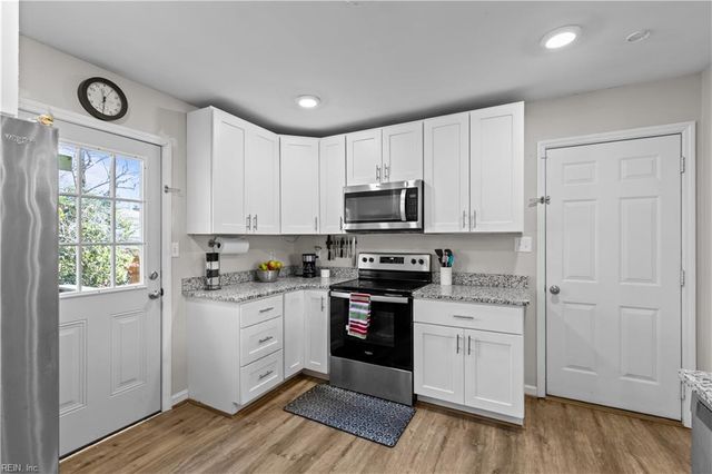 49 Madrid DR, Hampton, VA 23669