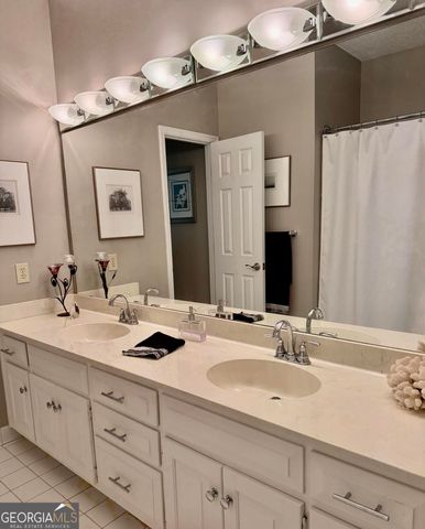 216 Ashford Circle, Lagrange, GA 30240