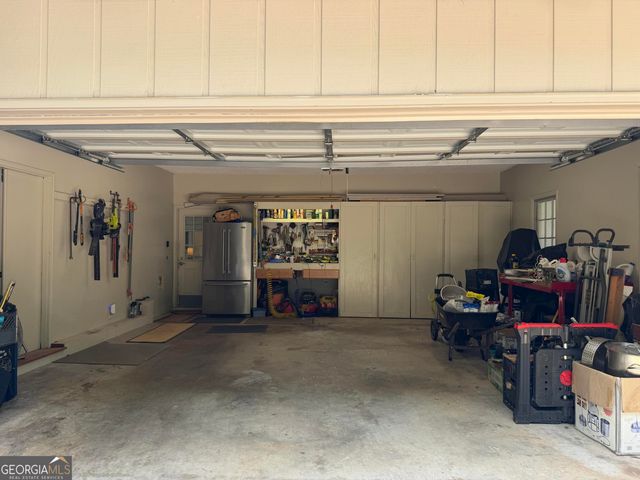 216 Ashford Circle, Lagrange, GA 30240