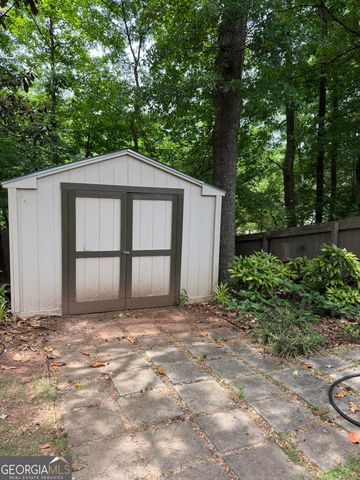216 Ashford Circle, Lagrange, GA 30240