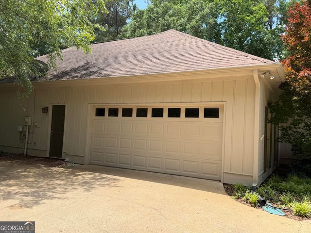 216 Ashford Circle, Lagrange, GA 30240