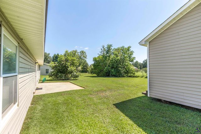 105 Vinewood Court, Bonaire, GA 31005