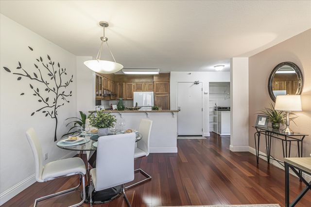 39059 Guardino Dr 206, Fremont, CA 94538