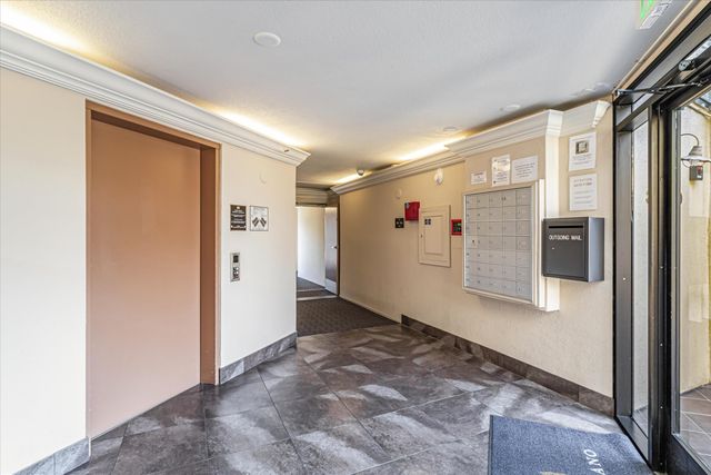 39059 Guardino Dr 206, Fremont, CA 94538