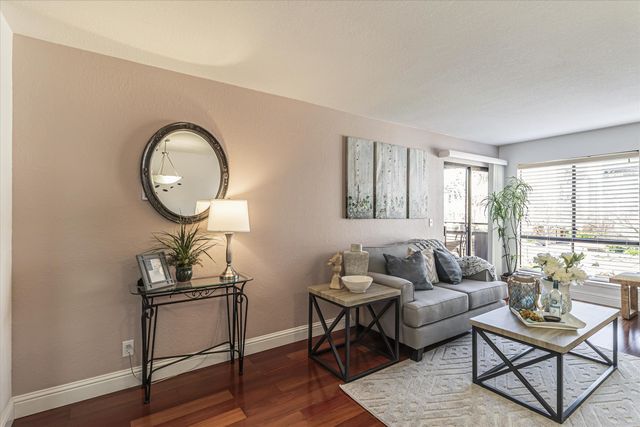 39059 Guardino Dr 206, Fremont, CA 94538