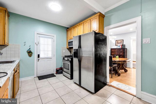 18 ELM AVE, Upper Darby, PA 19082