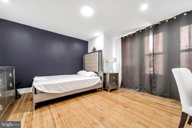 18 ELM AVE, Upper Darby, PA 19082